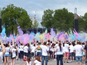 Holi Festival of Colours, der erste Countdown.